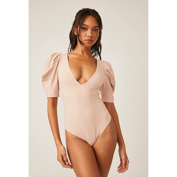 Free People VaVa Voom Bodysuit Taupe Puff Sleeve Basics Stretch Deep V XS NWT - Picture 2 of 11